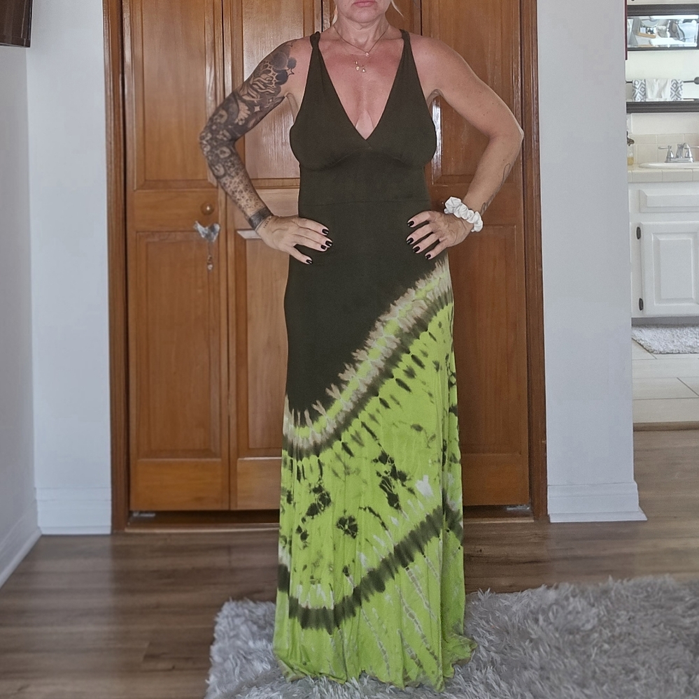 Green and Black Tie-Dye Maxi Dress